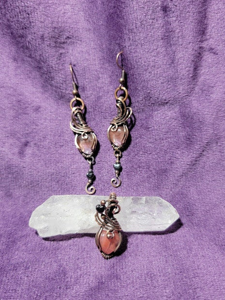 Cherry Quartz Hearts Earring and Pendant Set in Antiqued Copper