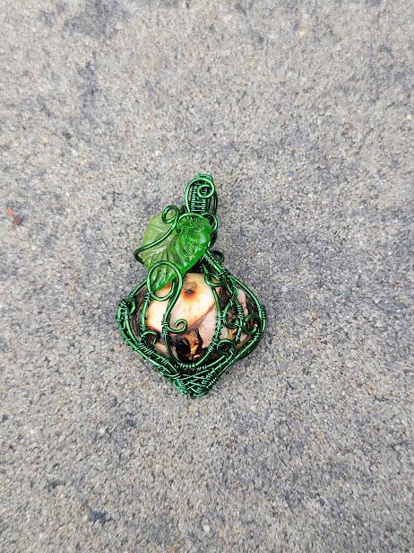 Regalite w/ Copper Pumpkin Pendant in Green Craft Wire