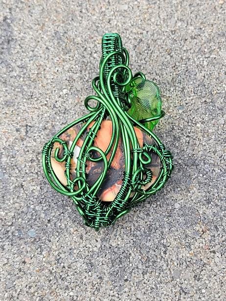 Regalite w/ Copper Pumpkin Pendant in Green Craft Wire