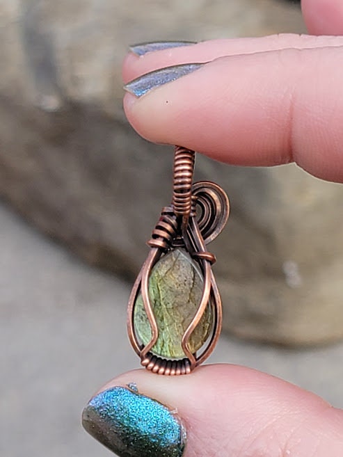 Dainty Labradorite in Antiqued Copper